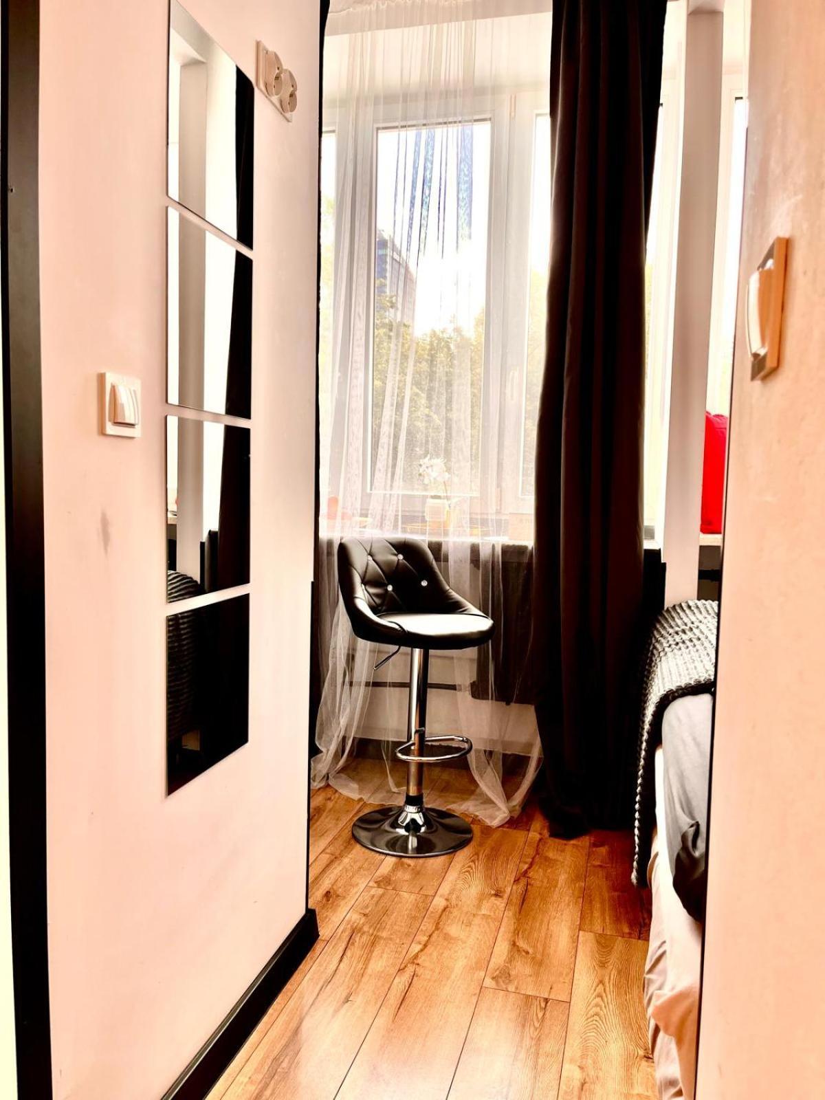 Petit 1 Bed Room Condo Warszawa Center Екстер'єр фото