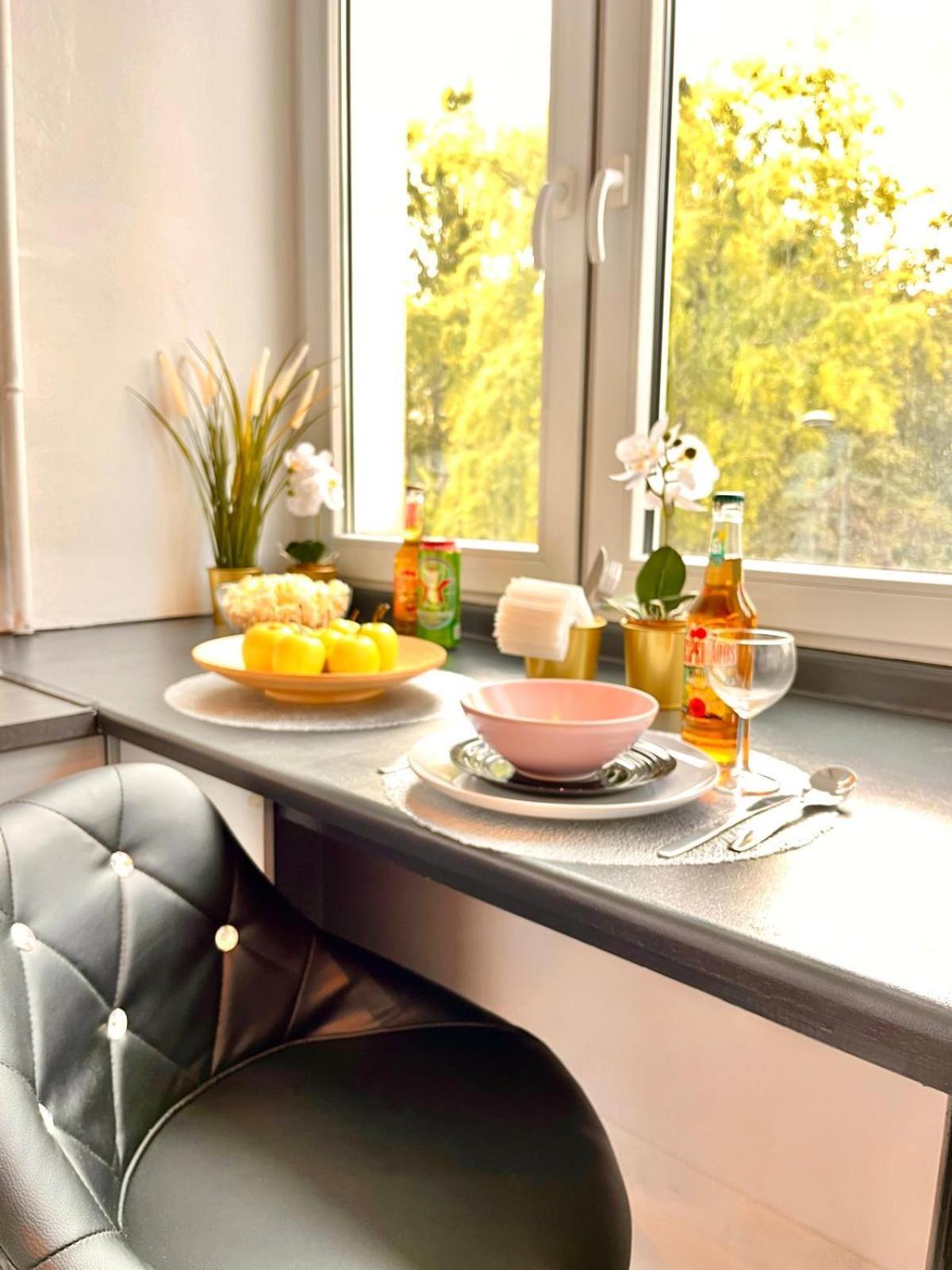Petit 1 Bed Room Condo Warszawa Center Екстер'єр фото